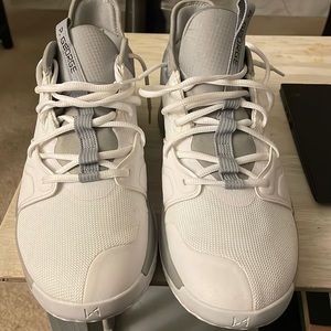 Paul George Nike